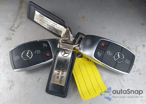 2021 Mercedes-Benz Glc 300 4Matic Suv from USA, damaged, VIN W1N0G8EB5MF963735